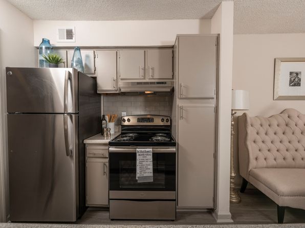 3400 Sweetwater Rd #405