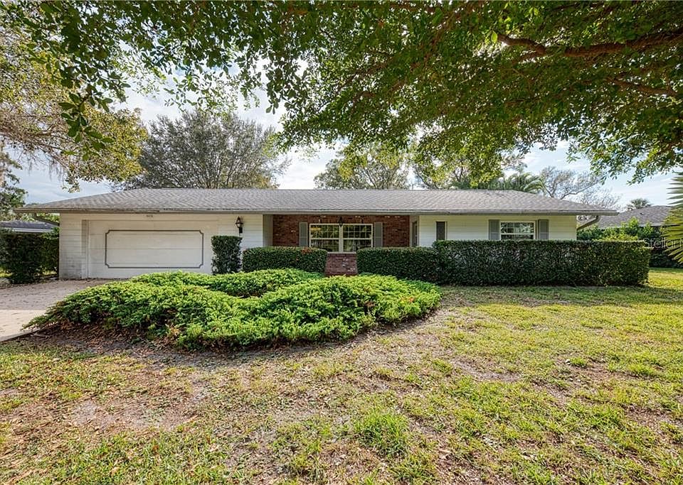 1st image of 4474 N Lake Dr