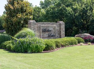 22 NW Lakewood Dr, Lawton, OK 73505