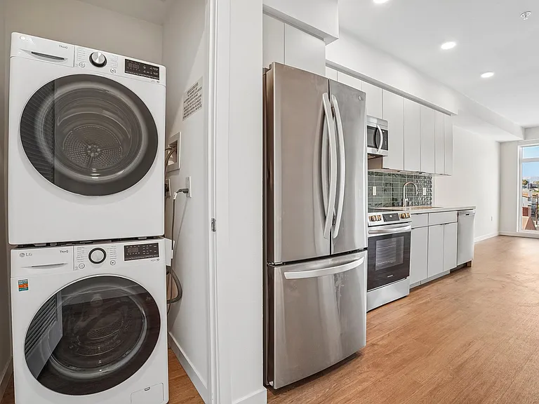 Kara Apartment in Koreatown — Photo 35