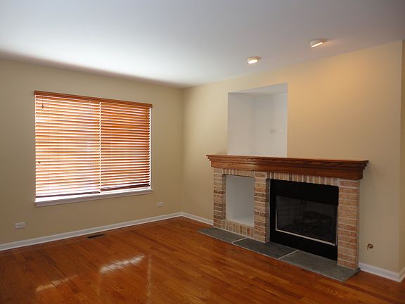 2nd image of 2670 Spinnaker Dr
