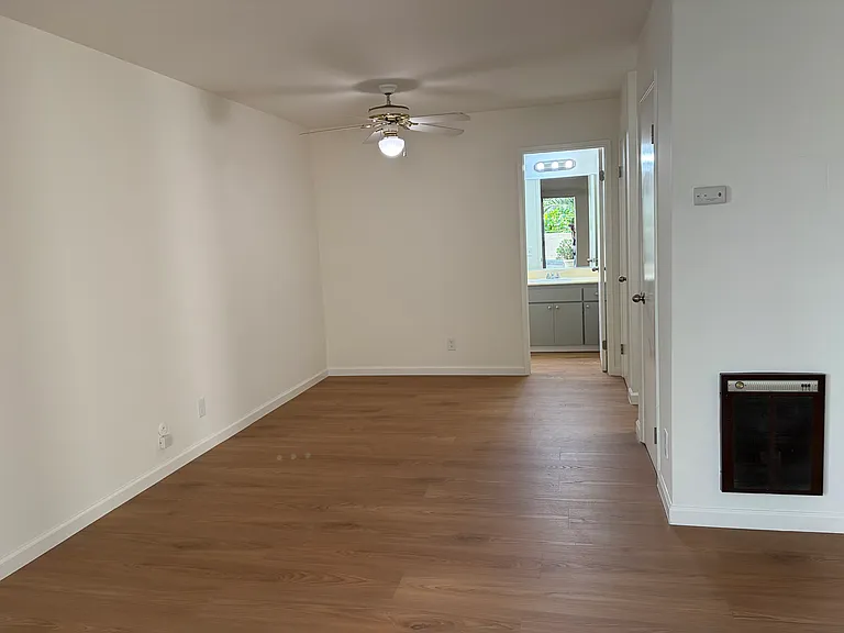 151 Lakeside Dr #110 — Photo 12