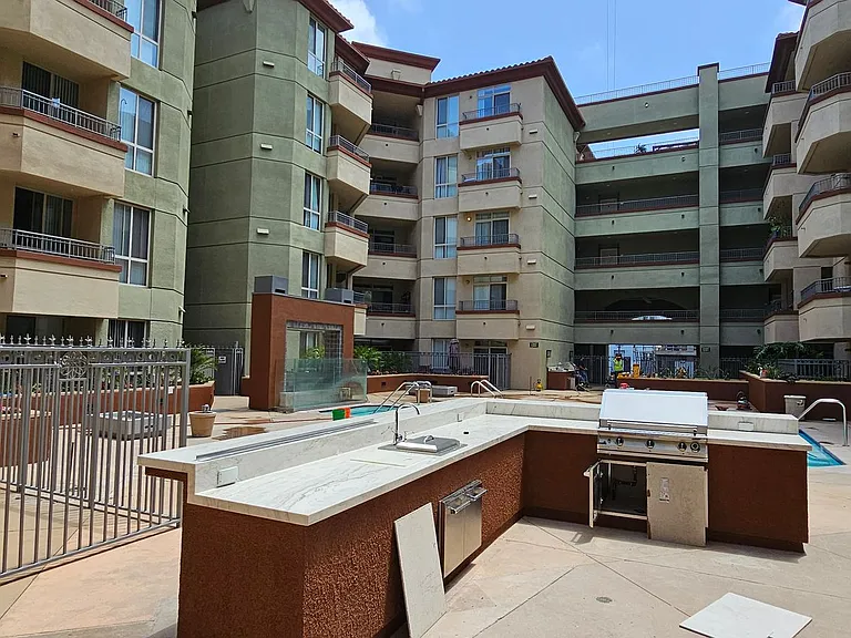 1501 Front St #202 — Photo 33