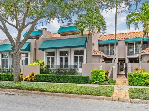 200 Cocoanut Ave APT 4, Sarasota, FL 34236