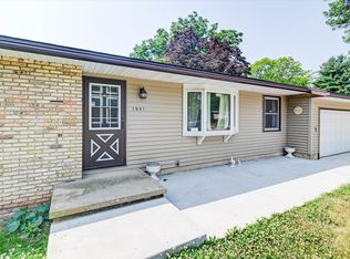 1941 Colorado Ave, Sun Prairie, WI 53590