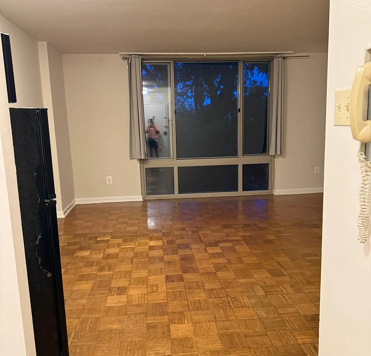 Studio, 350 sqft, $1,850 — Photo 2