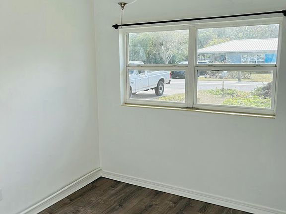 4th image of 1508 ROSELLE Avenue