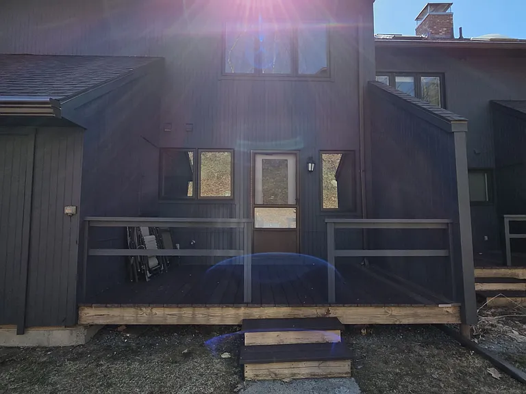 5 College Hl #5 — Photo 3