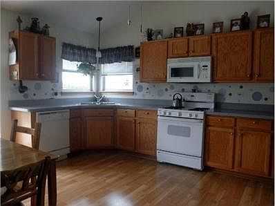 3rd image of 19236 Puritan Dr