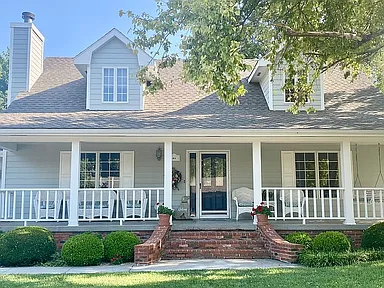 304 Crestview Ave — exterior photo