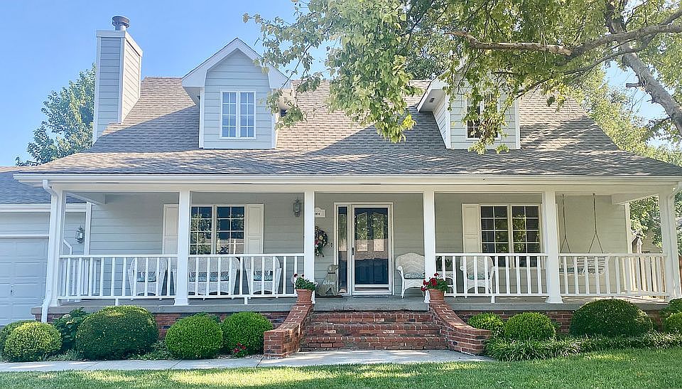 1st image of 304 Crestview Ave
