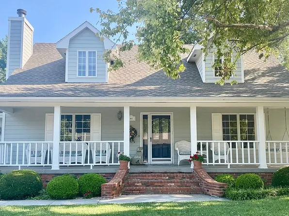 304 Crestview Ave, McPherson, KS 67460