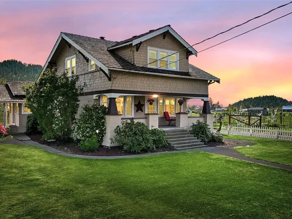 28009 SE 456th Street, Enumclaw, WA 98022