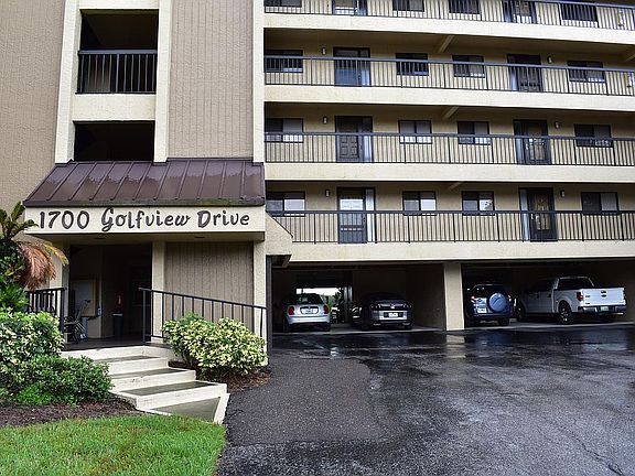 2nd image of 1716 Golfview Dr