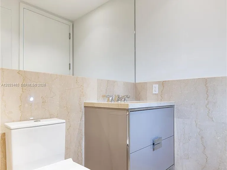 15701 Collins 1403 Sunny #1403 — Photo 49