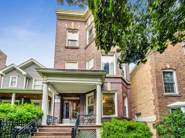 1312 W Nelson St #3, Chicago, IL 60657