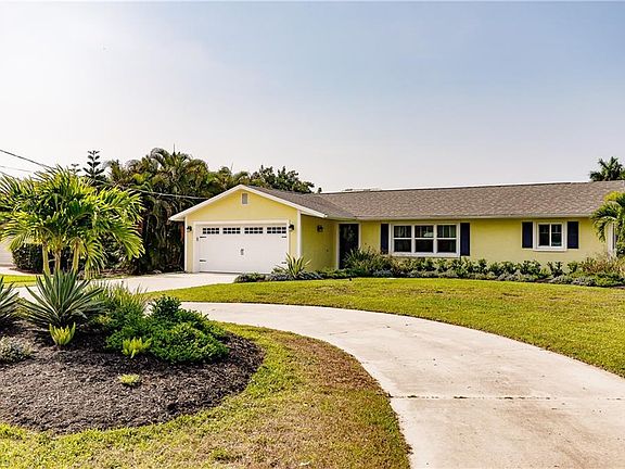 3rd image of 6373 Plumosa Ave