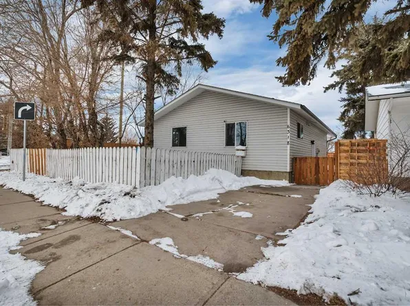 6318 W Horn St, Red Deer, AB T4N 5M5