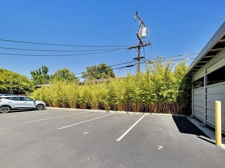 1662 Hollenbeck Ave #15 — Photo 19