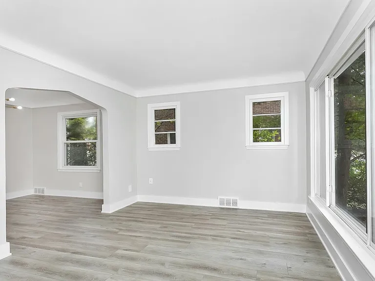 1 820/822 E 5th St #1 — Photo 9