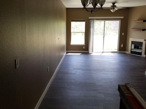 Living room 1