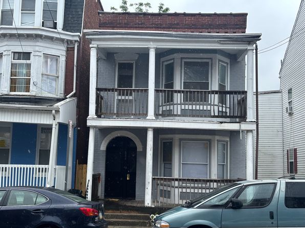 628 W King St #2