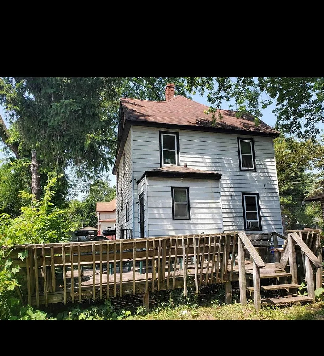 5 bed, 1950 sqft, $1,000 — Photo 4