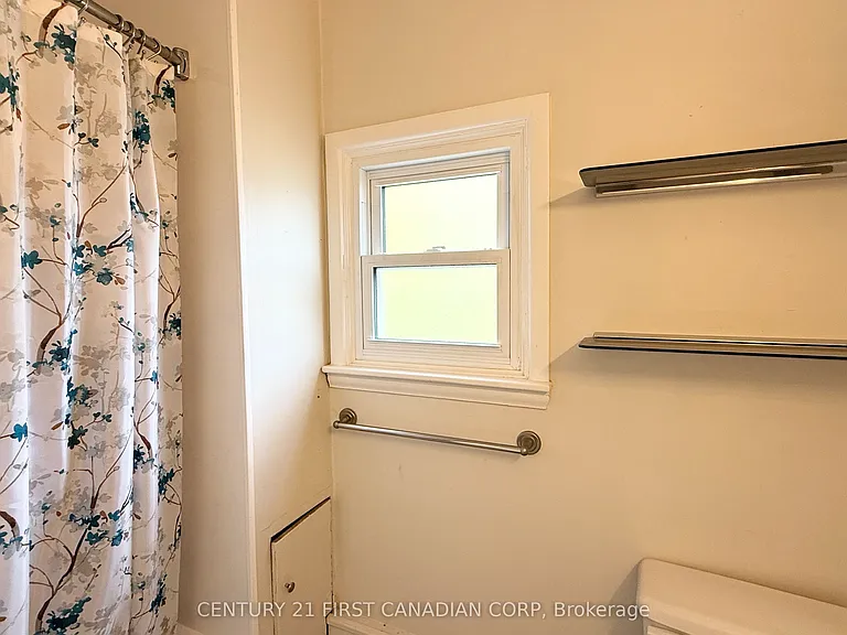359 Princess Ave #3 — Photo 20