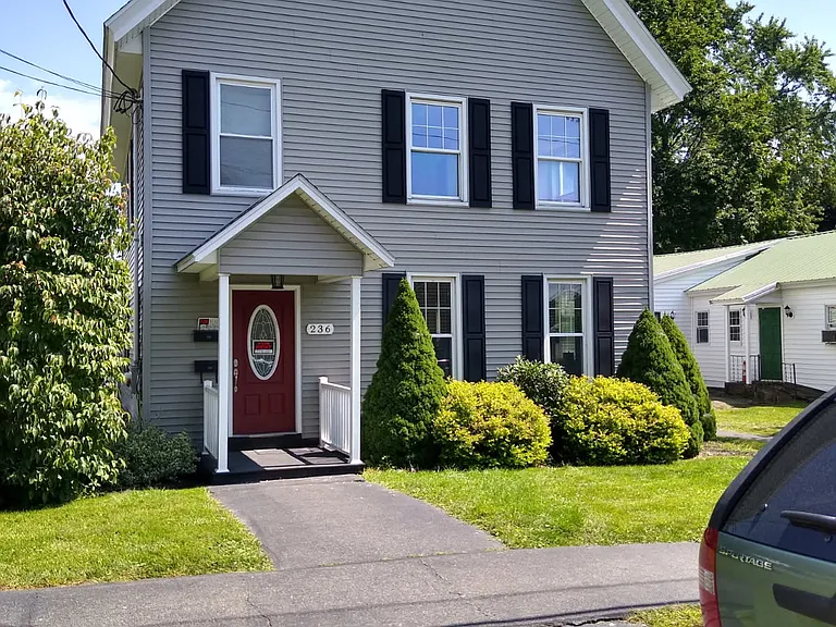 236 Kingsboro Ave #3 — Photo 1
