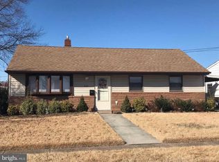 466 Wayne Rd, Bellmawr, NJ 08031