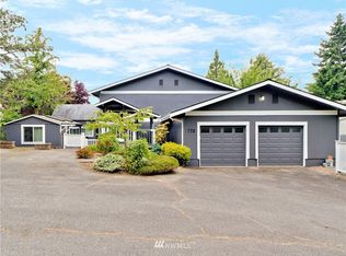 735 3rd Pl S #B1-2, Kirkland, WA 98033
