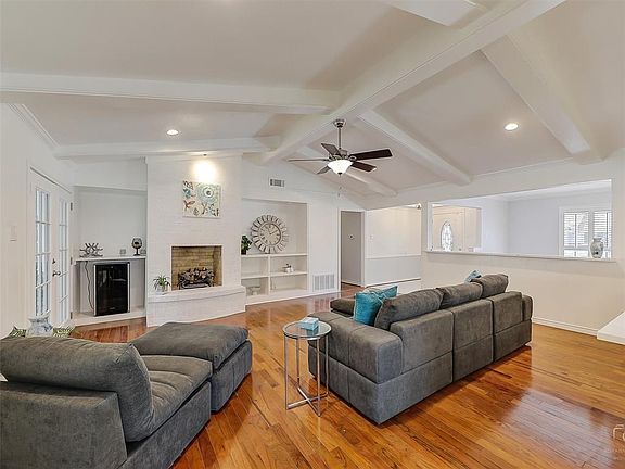 2nd image of 306 Forest Grove Dr