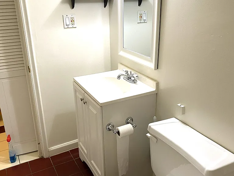 1341 Massachusetts Ave SE #1 — Photo 7