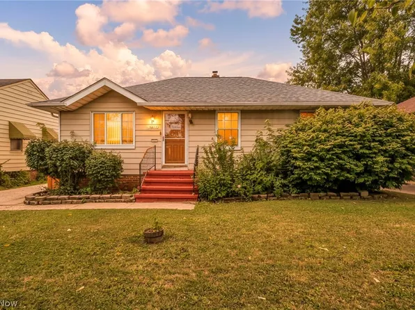 10615 Bellaire Rd, Cleveland, OH 44111