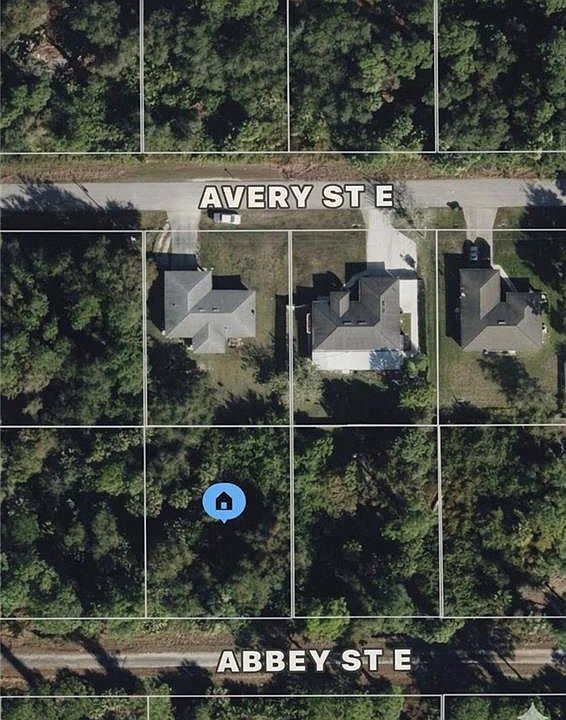 2nd image of 913 ABBEY ST E