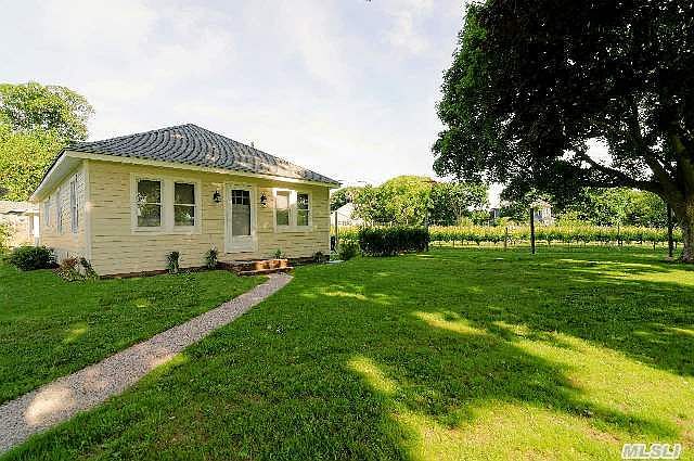 1st image of 985 Boisseau Ave
