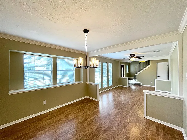 15006 Elmont Dr — Photo 16