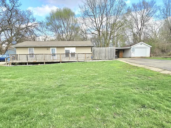 1100 S Lincoln Ave, Dixon, IL 61021