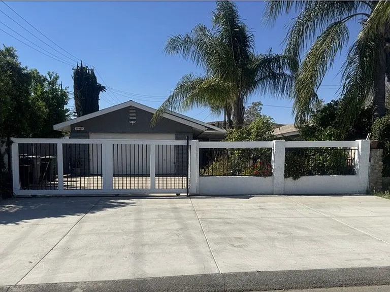 30489 Machado St — Photo 1