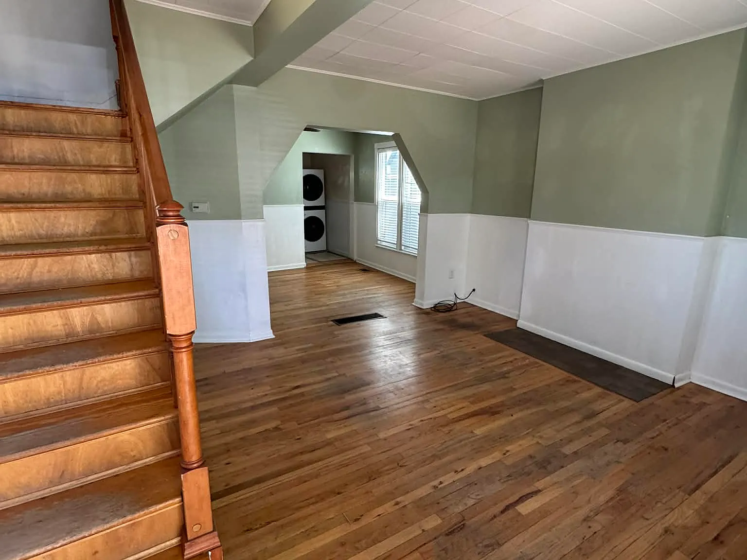 2 bed, 871 sqft, $2,500 — Photo 2