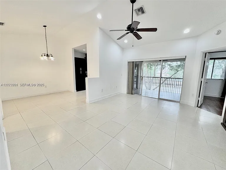 16320 Malibu Dr #10 — Photo 6