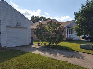 13 Columbine Cir, Toms River, NJ