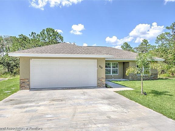 3rd image of 252 Jack Weisser Blvd