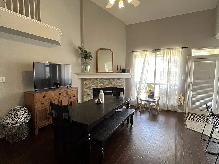 2708 Willow Creek Ct — Photo 5