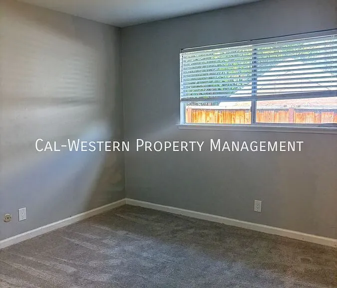 210 Murlagan Ave #C — Photo 9