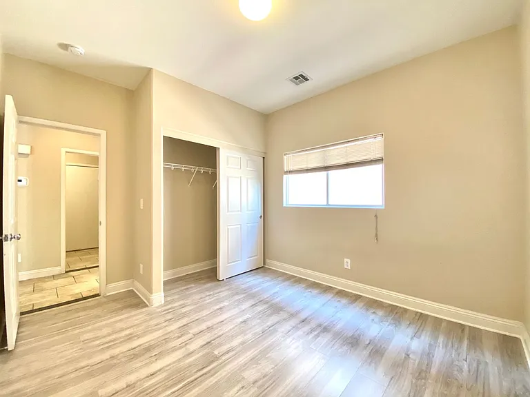 6486 W Eldorado Ln — Photo 11