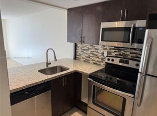 488 NW 165th St Rd APT B410, Miami, FL 33169