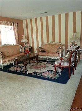 4th image of 16862 Cascades Pl
