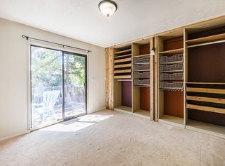 1588 E Jordan Point Dr, Sandy, UT 84092