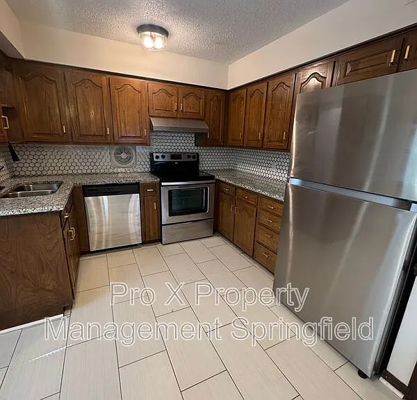 3332 S Southlyn Pl — Photo 8